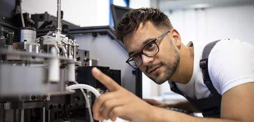 Manufacturing Engineering Technology degree in CT